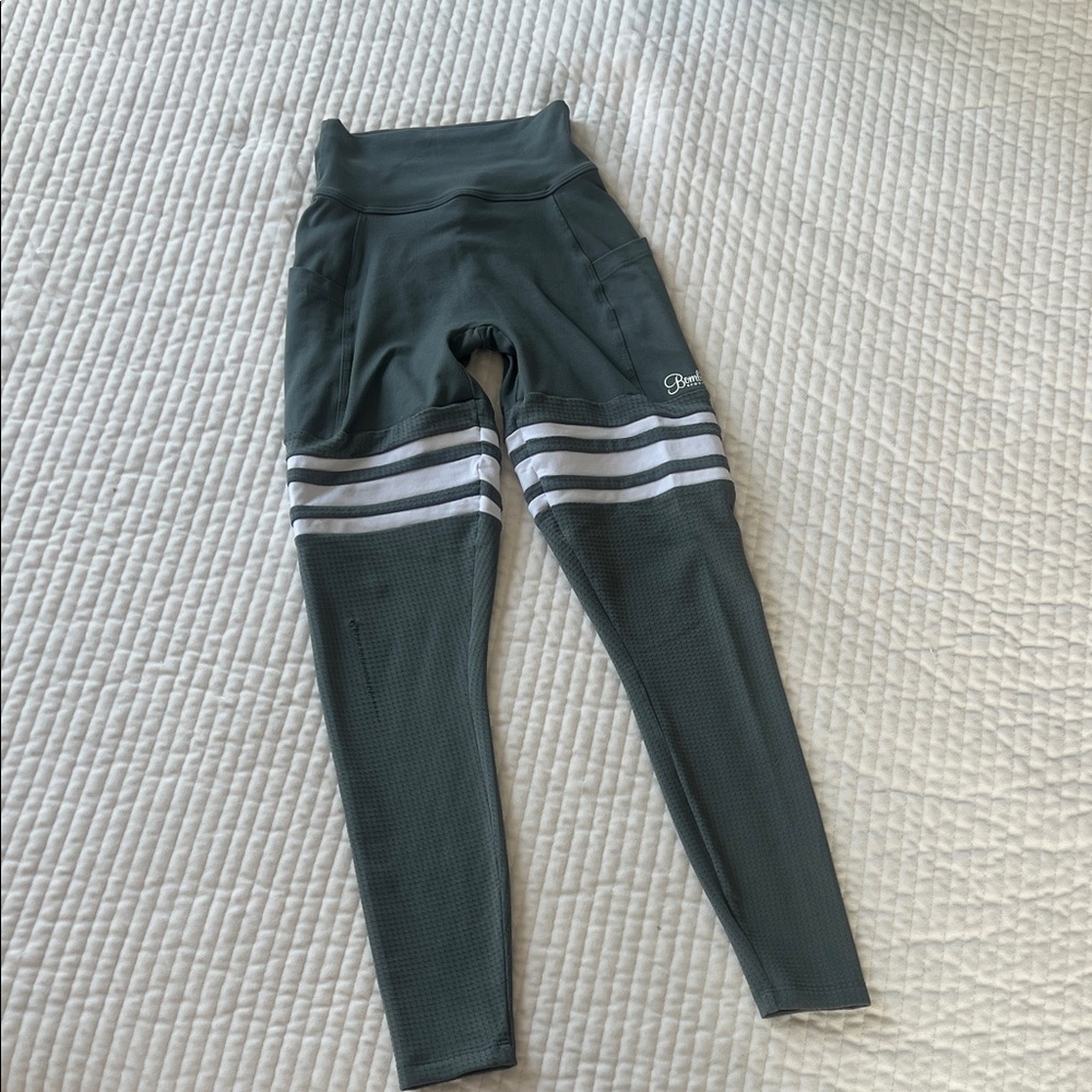 Bombshell Sportswear Black Leggings with White Stripe Detail